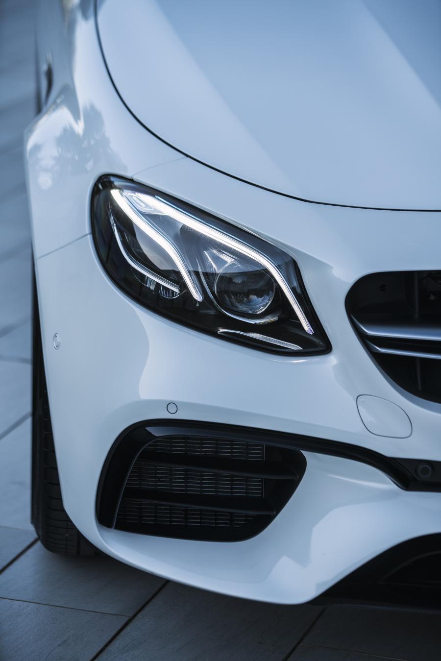 Детали экстерьера Mercedes-AMG E63 S 4Matic+ 2017 года  (AU) (фото 27 из 40)